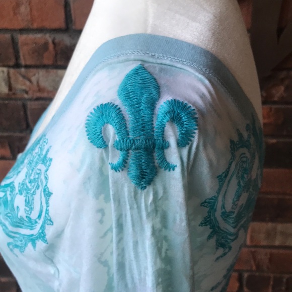 Long sleeved, turquoise burnout shirt - Picture 3 of 5